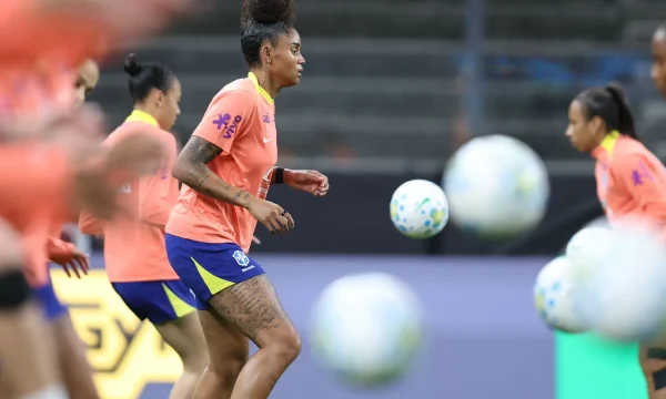 Seleção feminina finaliza preparação para enfrentar os Estados Unidos neste sábado
