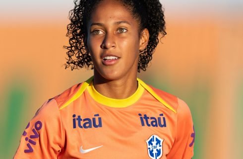 Gi Fernandes celebra oportunidade na Seleção Feminina Principal