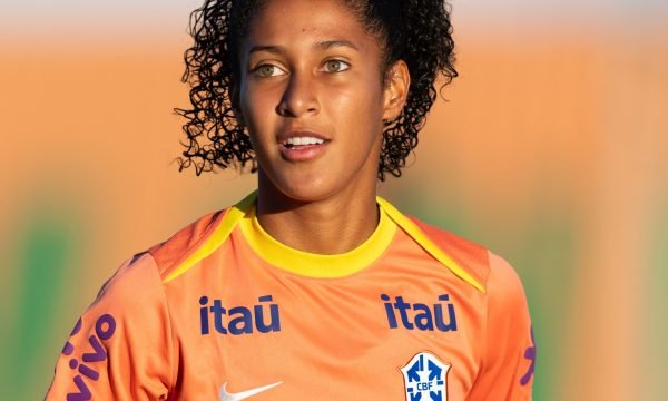 Gi Fernandes celebra oportunidade na Seleção Feminina Principal