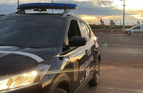 Polícia Civil cumpre mandados contra empresário investigado por transporte ilegal de combustível para garimpos