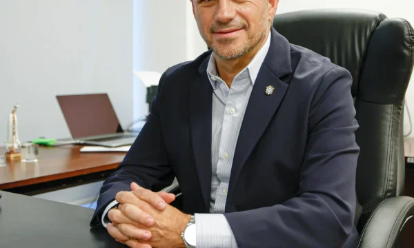 CBF confirma extensão dos vínculos da Comissão Técnica