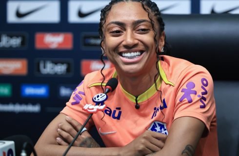 Kerolin exalta qualidade do Canadá, adversária na “decisão” do FIFA Series