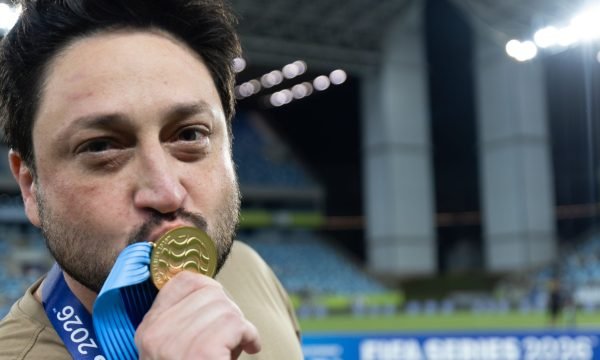 Arthur Elias destaca merecimento da Seleção para título do FIFA Series