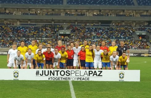 Único jogo da Seleção Feminina em Cuiabá teve golaços de Formiga e Marta e goleada por 5 a 1; garanta ingresso para o FIFA Series