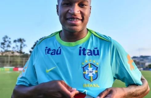 Ryan celebra primeira convocação e vive sonho com a Seleção Sub-20