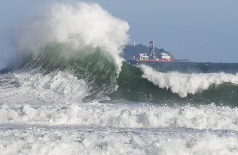 Bombeiros do RJ realizaram mais de 8 mil salvamentos no mar em 2026