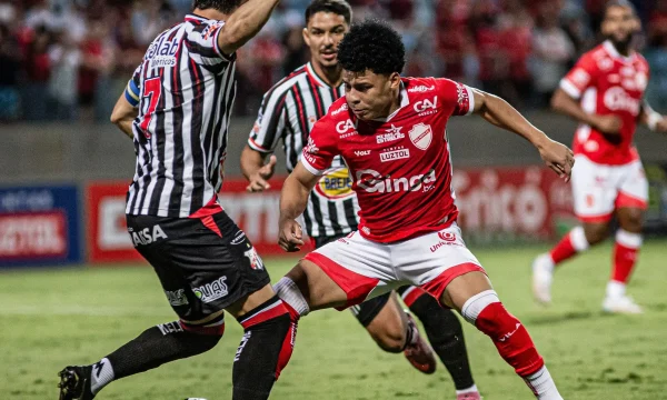 Vila Nova e Anápolis decidem vaga às semifinais da Copa Verde