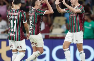 Flu assume vice-liderança do Brasileirão ao vencer Corinthians