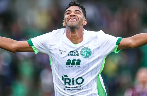 Série C: Guarani é líder isolado após 10 rodadas