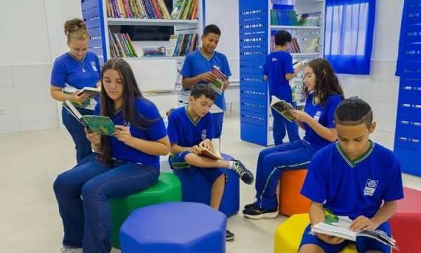 Seduc divulga resultado preliminar de seletivo para bibliotecários e nutricionistas nesta sexta-feira (13); salários chegam a R$ 7,8 mil