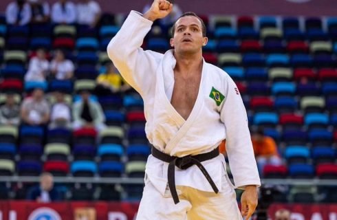 Judocas contemplados com bolsa do Governo de MT medalham em Grand Prix Paralímpico na Geórgia