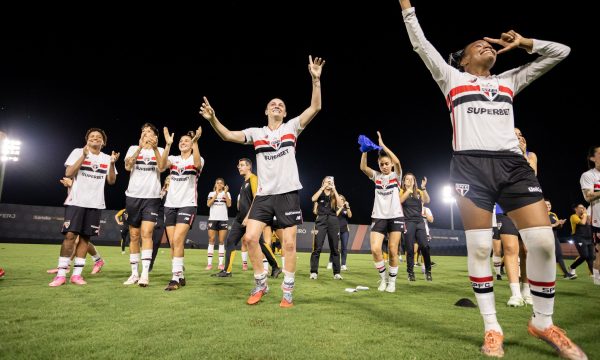São Paulo vira sobre o Flamengo e abre vantagem pela semi do Brasileirão Feminino A1