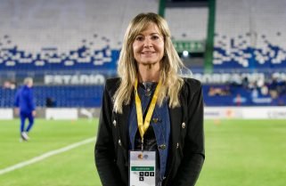 Cris Gambaré e Camilla Orlando celebram título do Sul-Americano Feminino Sub-17