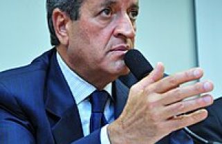 Moraes concede liberdade provisória a Valdemar Costa Neto