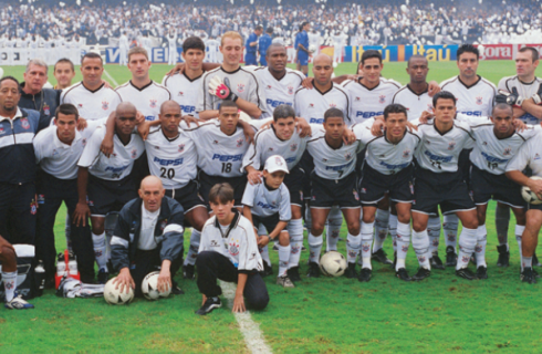 Formado no Corinthians, Ewerthon fala sobre o caso Rojas “Não entende a história do clube”