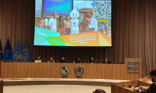 SES apresenta experiência exitosa de vacinação em mostra nacional