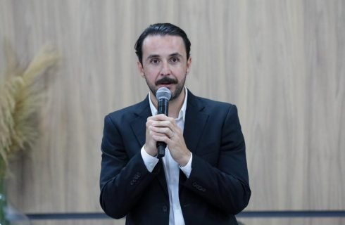 “Quero o mesmo crescimento econômico de MT em Santa Cruz”, afirma governador boliviano eleito