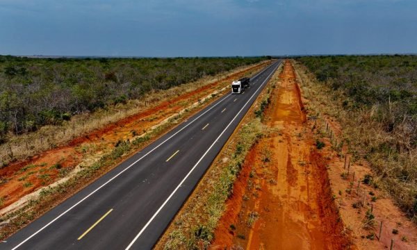 Governo vai asfaltar rodovia em Campo Novo e recuperar ruas de Diamantino