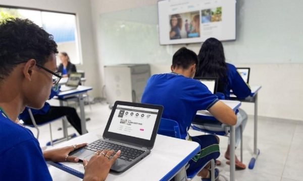 Seduc amplia ensino bilíngue em Mato Grosso com cinco escolas integrais vocacionadas às línguas