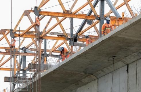 Governo de MT vai investir R$ 4,6 bilhões em obras e ações para a população em 2026