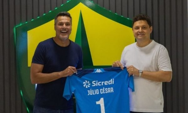 Dourado recebe a visita do ex-goleiro da Seleção Brasileira Júlio César