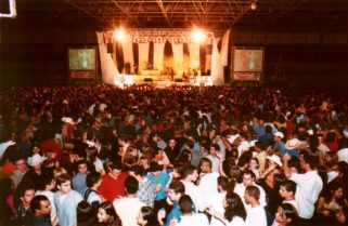 Com 10 horas de open bar, Bloco “Mexe o Doce” movimenta o carnaval da baixada cuiabana no dia 12 de fevereiro