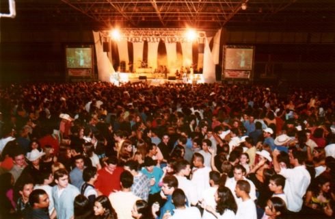 Com 10 horas de open bar, Bloco “Mexe o Doce” movimenta o carnaval da baixada cuiabana no dia 12 de fevereiro