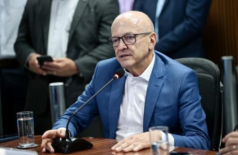 Vice-governador assume comando do Governo de Mato Grosso