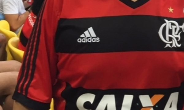 Flamengo tropeça e Palmeiras pode abrir na liderança do Brasileirão
