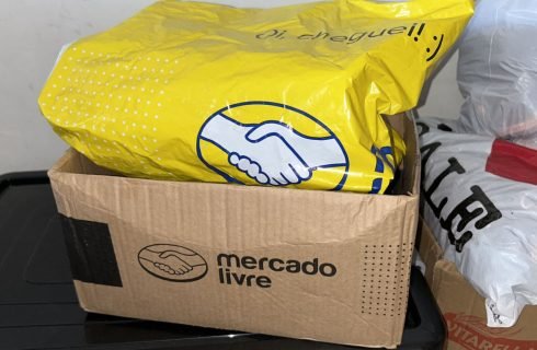 Compras de até US$ 50 pela internet começam a pagar 20% de tarifa