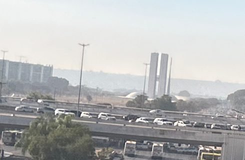 Inmet alerta sobre riscos da baixa umidade na região central do país