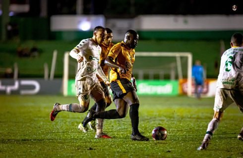 Sport Sinop vence o Cuiabá e garante vaga na semifinal