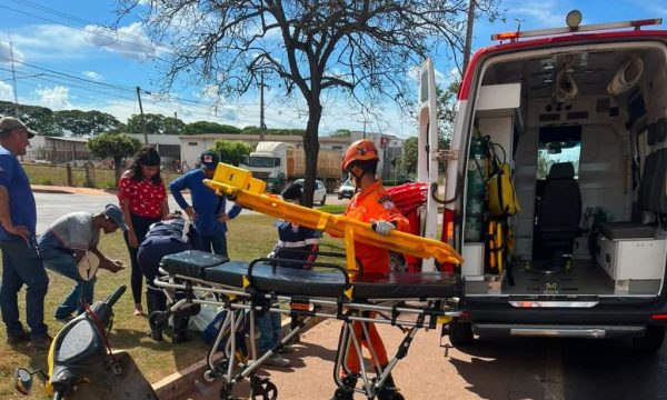 Corpo de Bombeiros atende duas ocorrências de trânsito registradas na BR-070 na sexta-feira (29)