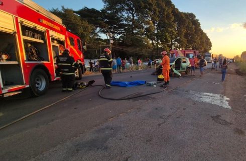 Corpo de Bombeiros socorre seis vítimas de acidente entre dois veículos na MT-140 em Sinop