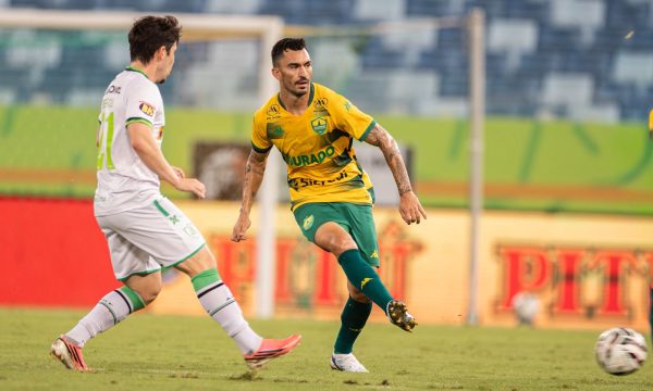Com gol de Aiyran, Cuiabá vence o América-MG pela Série B