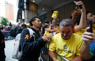 Seleção chega em Cleveland para duelo contra o Egito