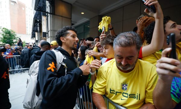Seleção chega em Cleveland para duelo contra o Egito