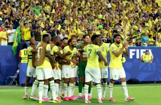 Com baile de Vini, surf de Cunha e estreia de Neymar, Brasil faz 3 na Escócia e avança em 1º
