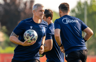 Instrutores FIFA comandam os treinos em Madrid