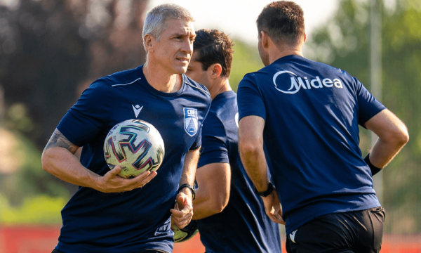 Instrutores FIFA comandam os treinos em Madrid