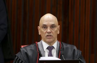 Moraes tira tornozeleira de morador de rua absolvido do 8 de janeiro