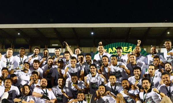 Campeão da Série C, Maringá festeja primeira conquista nacional