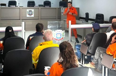 Corpo de Bombeiros alinha estratégias para reforçar ações de prevenção em Chapada dos Guimarães 