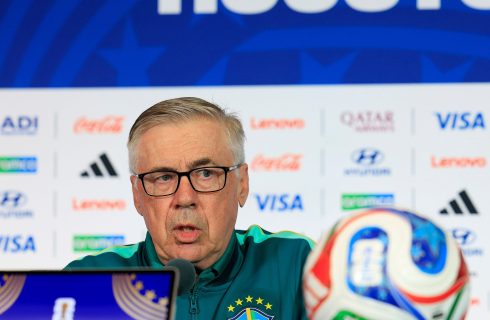 Ancelotti afirma que Brasil precisa de “mente, coração e ideia clara” para jogo contra o Japão