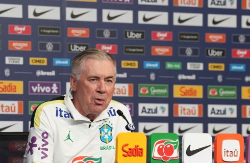 Ancelotti adianta titularidade de Igor Thiago e Paquetá contra o Egito para testar “nova alternativa”
