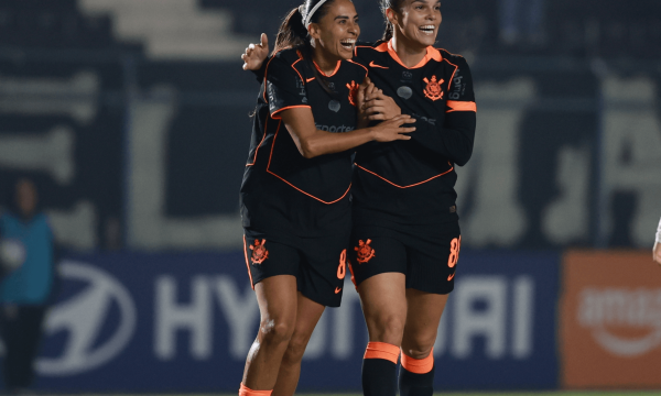 Corinthians chega à 7ª vitória seguida no Brasileiro Feminino A1 e mantém ponta com folga