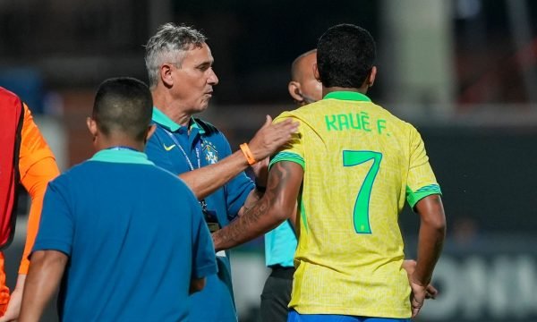 Técnico da Seleção Sub-17 comemora goleada sobre a Bolívia e projeta duelo diante do Peru