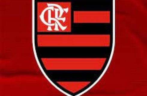 Flamengo arranca vitória sobre o Bahia para liderar o Brasileiro