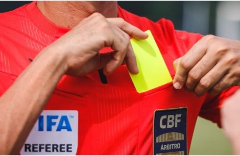 CBF inicia formalização do Programa de Arbitragem Profissional para 2026 e envia contratos a 72 árbitros