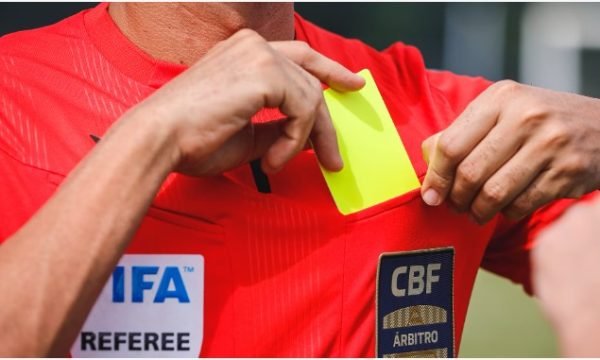 CBF inicia formalização do Programa de Arbitragem Profissional para 2026 e envia contratos a 72 árbitros